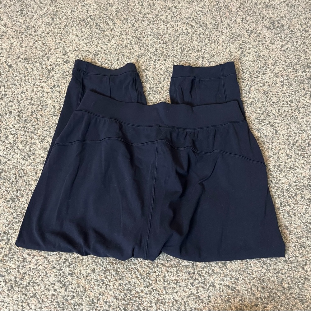 Lululemon Rejuvenate Crop True Navy - Picture 4 of 10